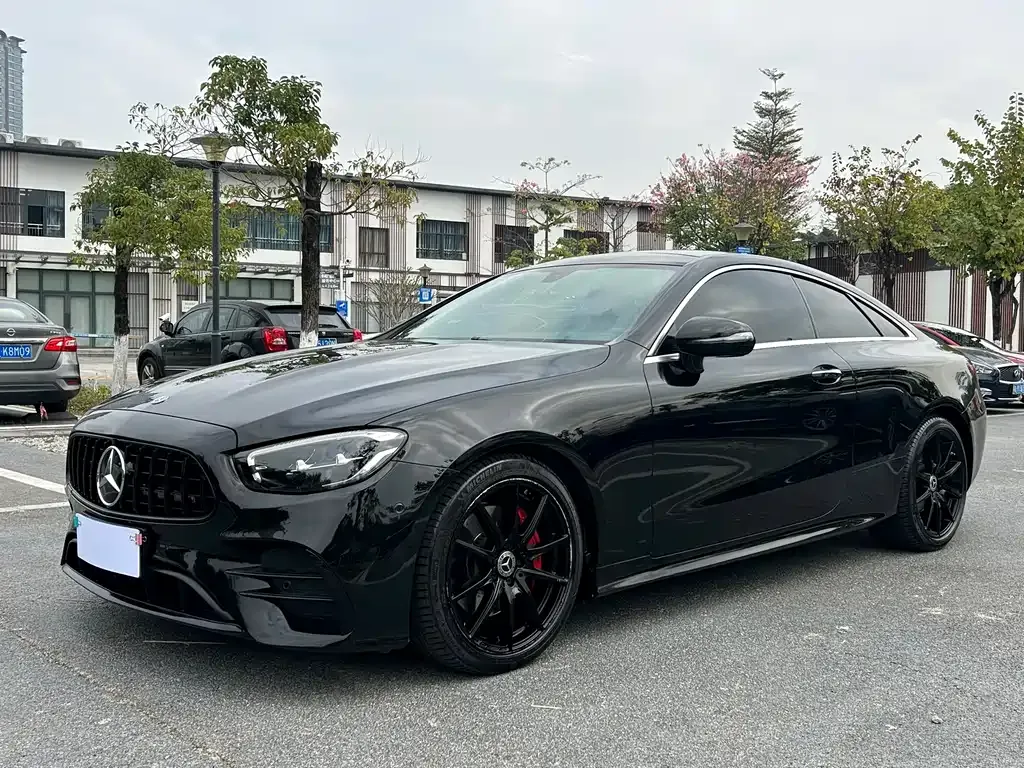 Mercedes-Benz E-Class (Import) — фото 1