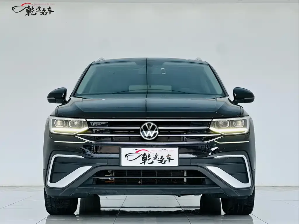 Volkswagen Tiguan L — фото 2