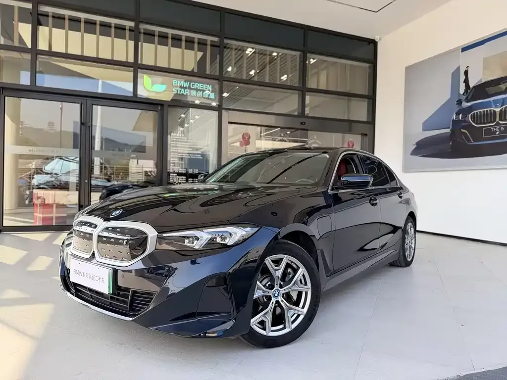 BMW i3 — фото 1