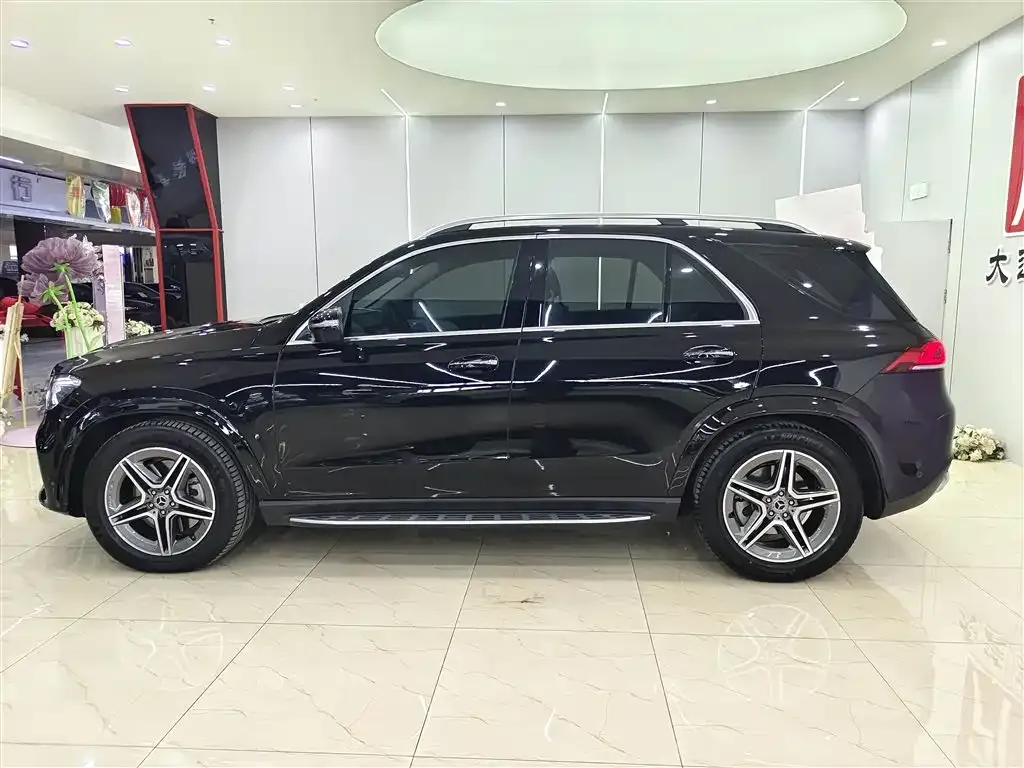 Mercedes-Benz GLE — фото 8