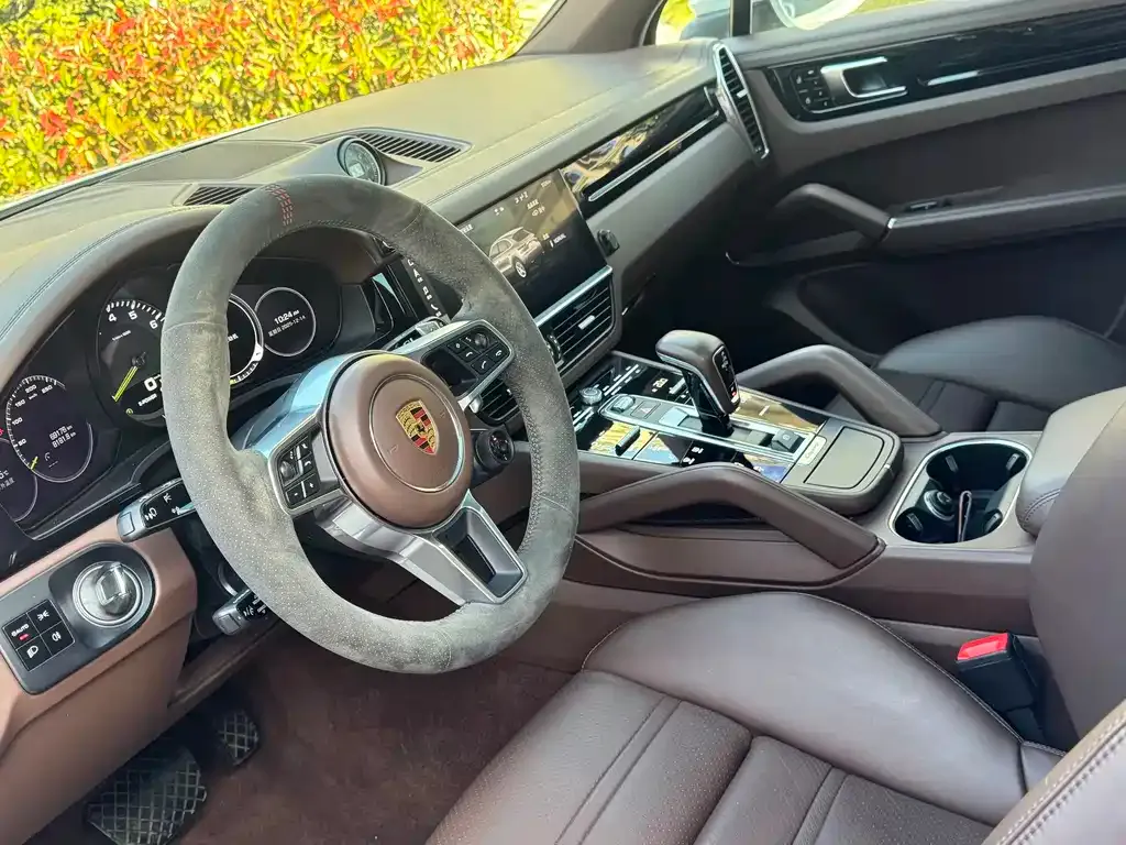 Porsche Cayenne Hybrid — фото 8
