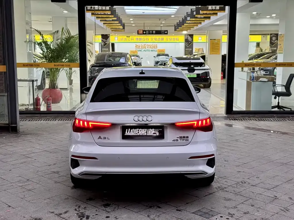 Audi A3 — фото 3