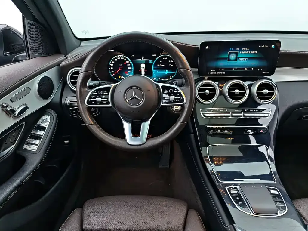 Mercedes-Benz GLC — фото 5