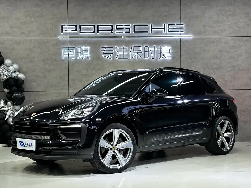Porsche Macan — фото 1