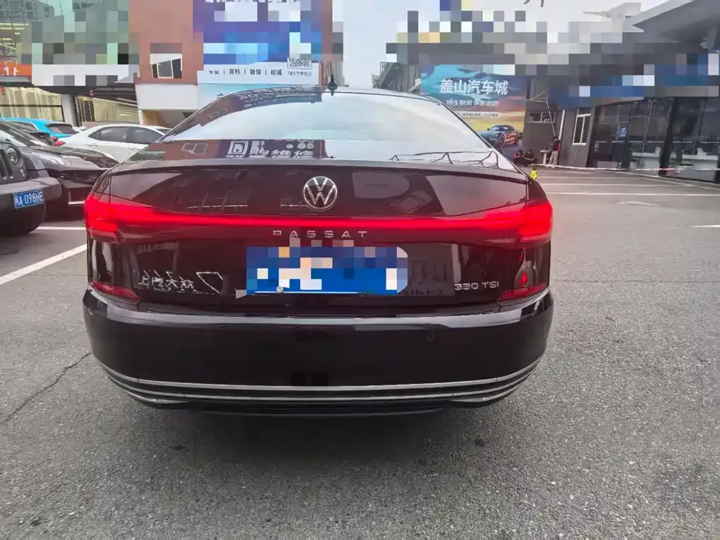 Volkswagen Passat — фото 5