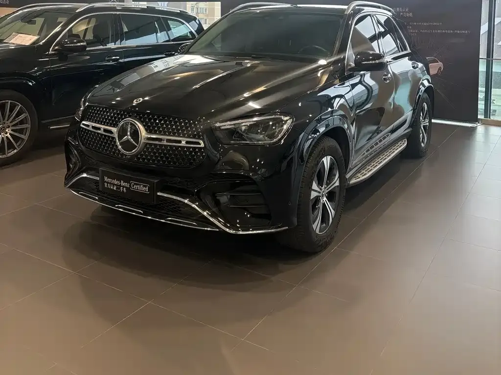 Mercedes-Benz GLE — фото 1