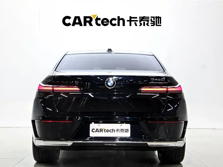 BMW 7 Series — фото 2