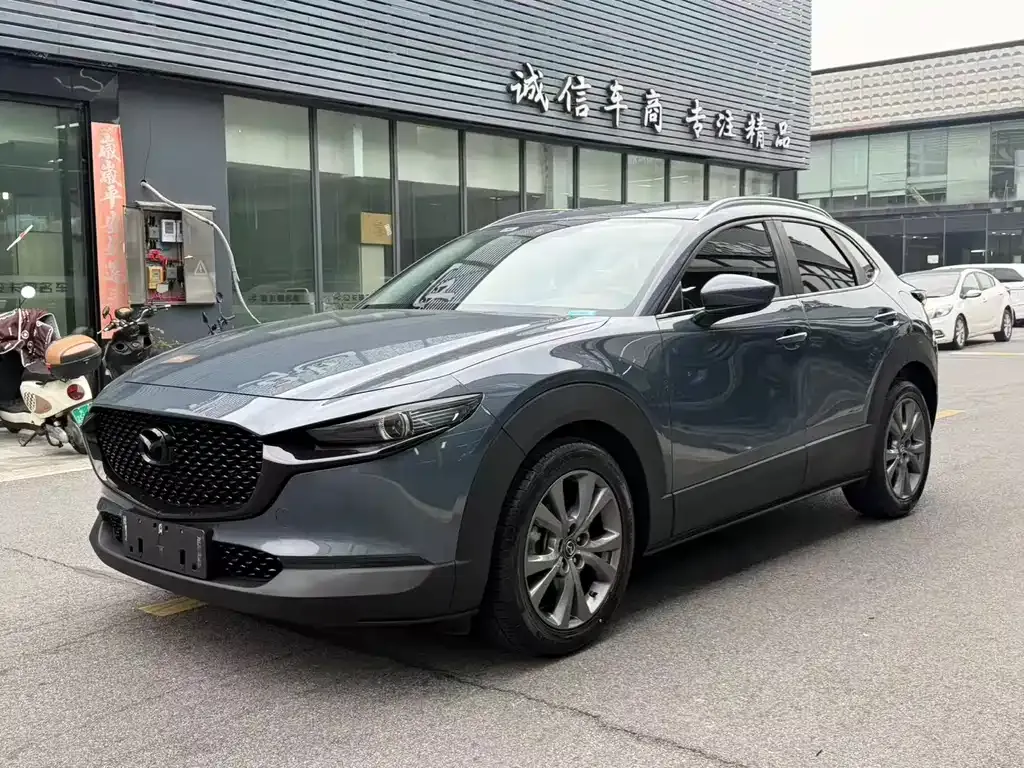 Mazda CX-30 — фото 1