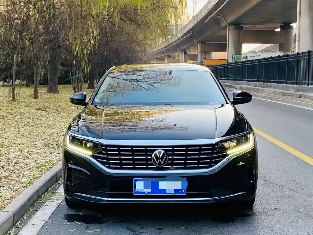 Volkswagen Passat — фото 4