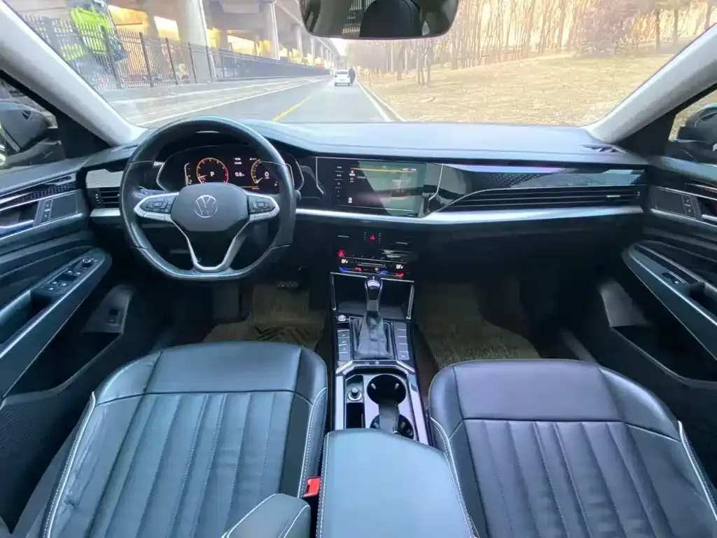Volkswagen Passat — фото 7