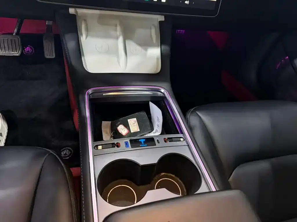 Tesla Model 3 — фото 6
