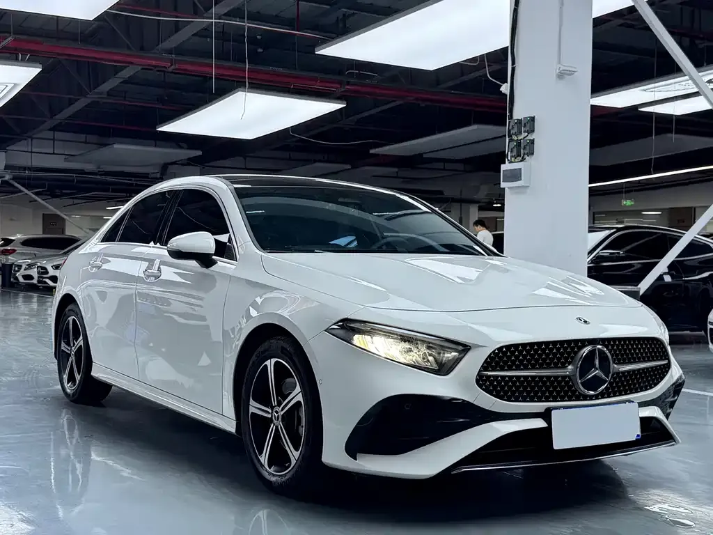 Mercedes-Benz A-Class — фото 9