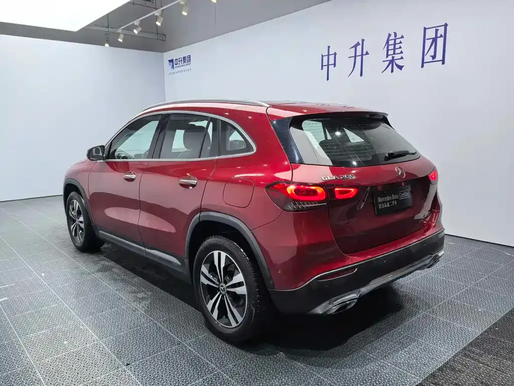 Mercedes-Benz GLA — фото 7