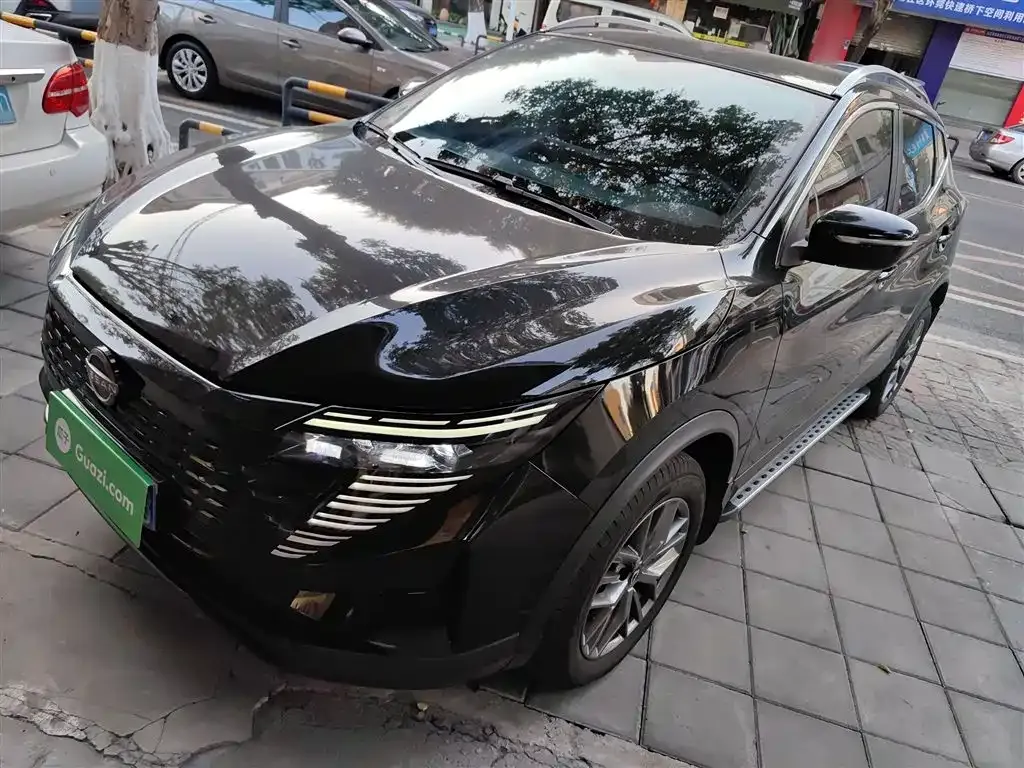 Nissan Qashqai — фото 1