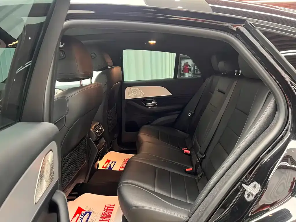 Mercedes-Benz GLE — фото 10