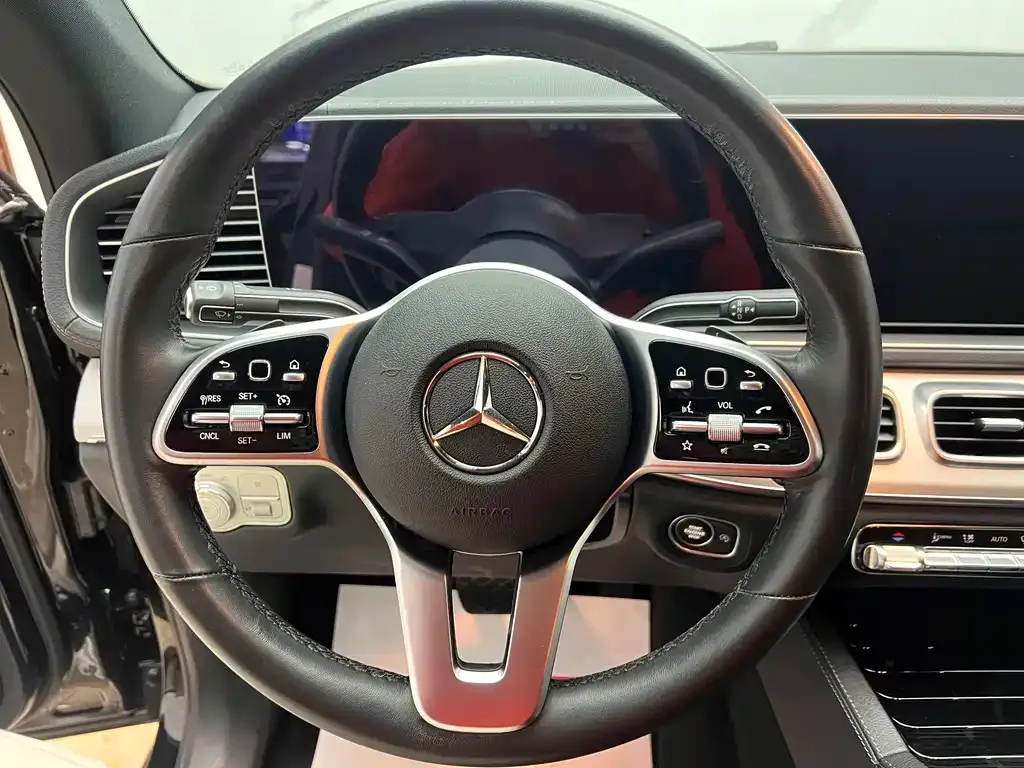 Mercedes-Benz GLE — фото 9