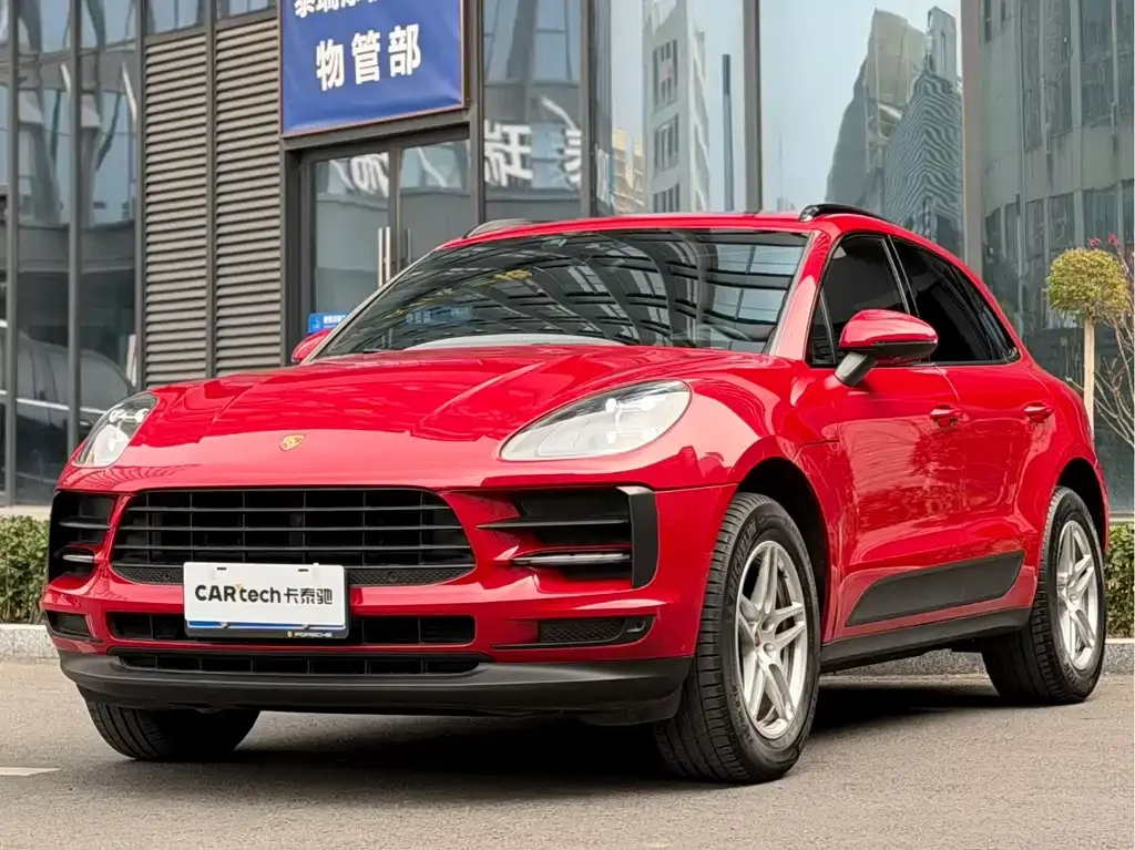 Porsche Macan — фото 1