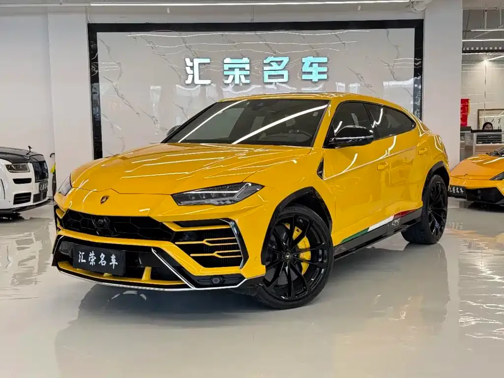 Lamborghini Urus — фото 1