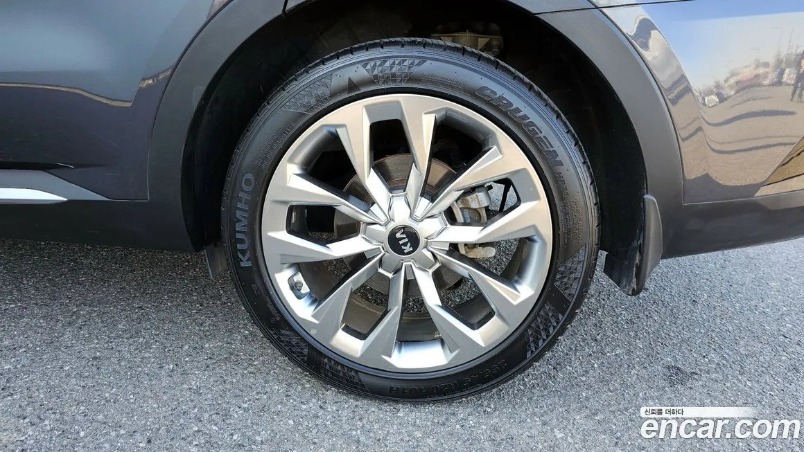 Kia Sorento — фото 6
