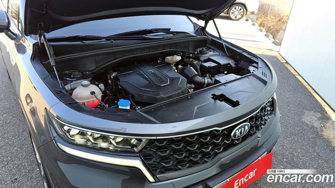 Kia Sorento — фото 8