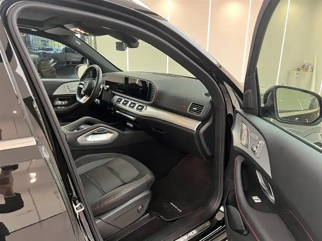 Mercedes-Benz GLE AMG — фото 7