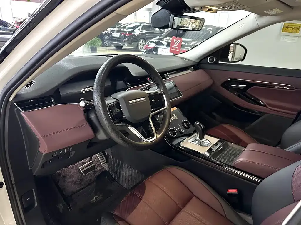 Land Rover Evoque — фото 9