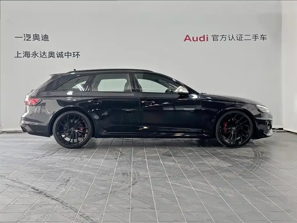 Audi RS 4 — фото 4