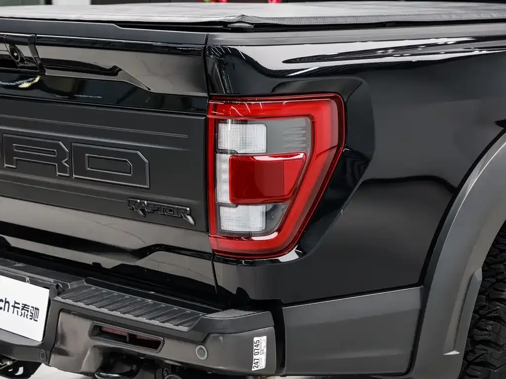 Ford F-150 Raptor — фото 8