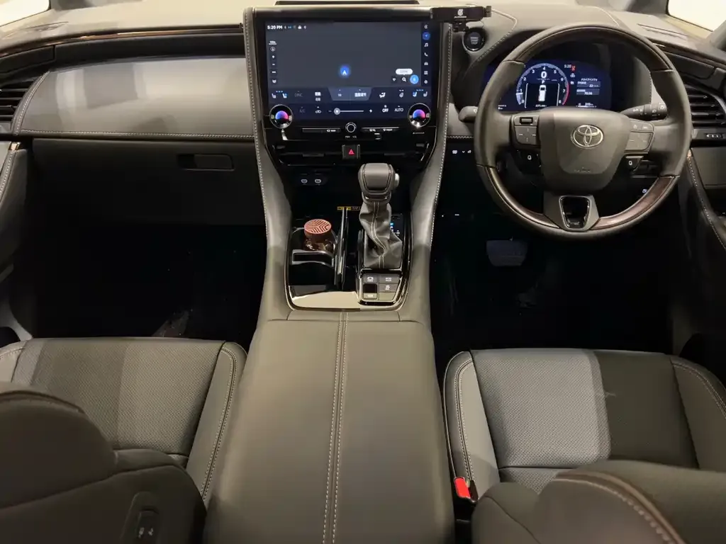 Toyota Alphard — фото 6