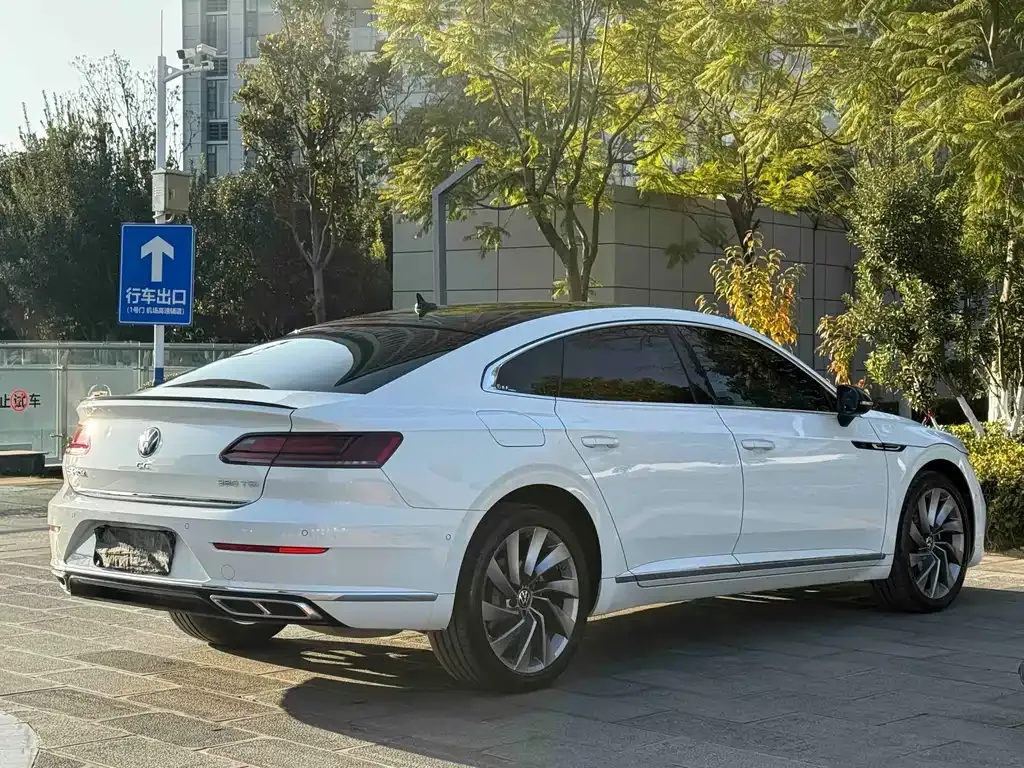 Volkswagen CC — фото 9