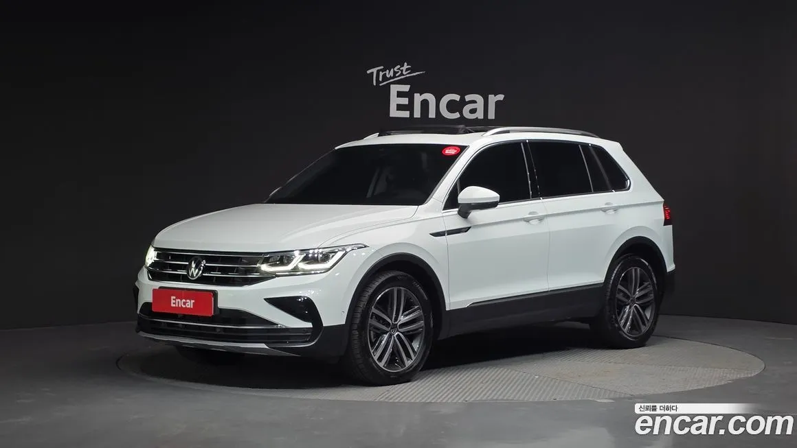 Volkswagen Tiguan — фото 1