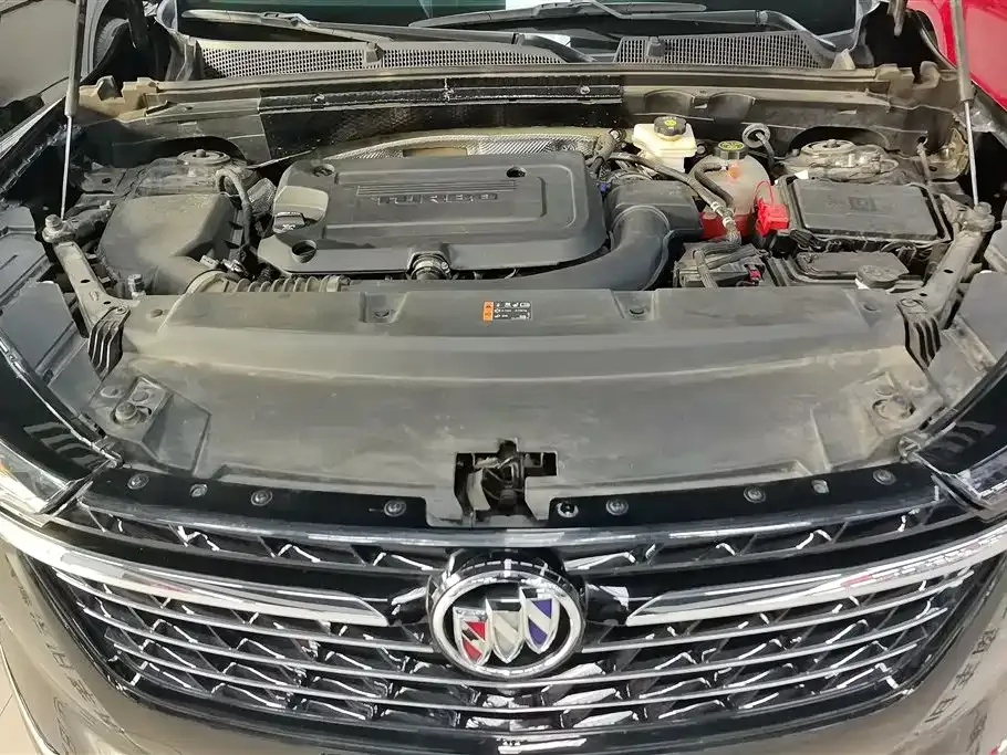 Buick Envision Plus — фото 8