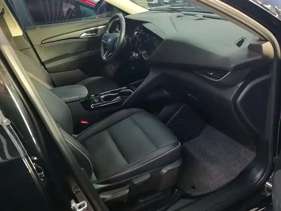 Buick Envision Plus — фото 6