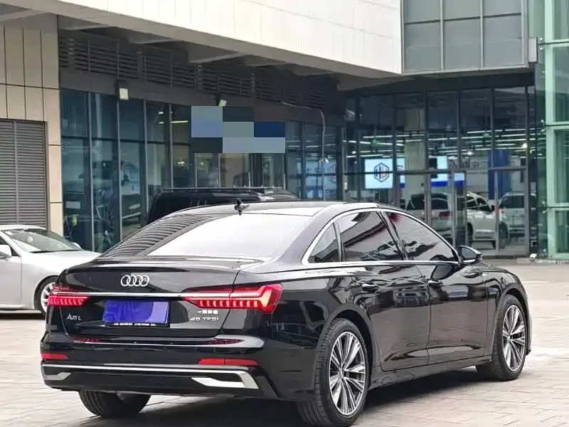 Audi A6L — фото 4