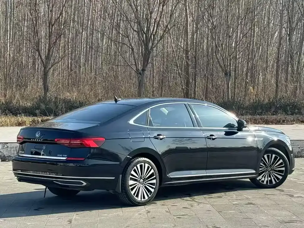 Volkswagen Passat — фото 9