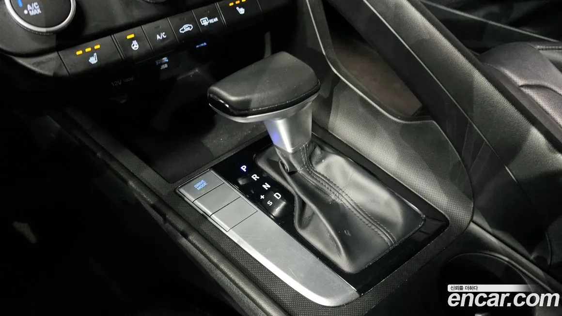 Hyundai AVANTE — фото 9