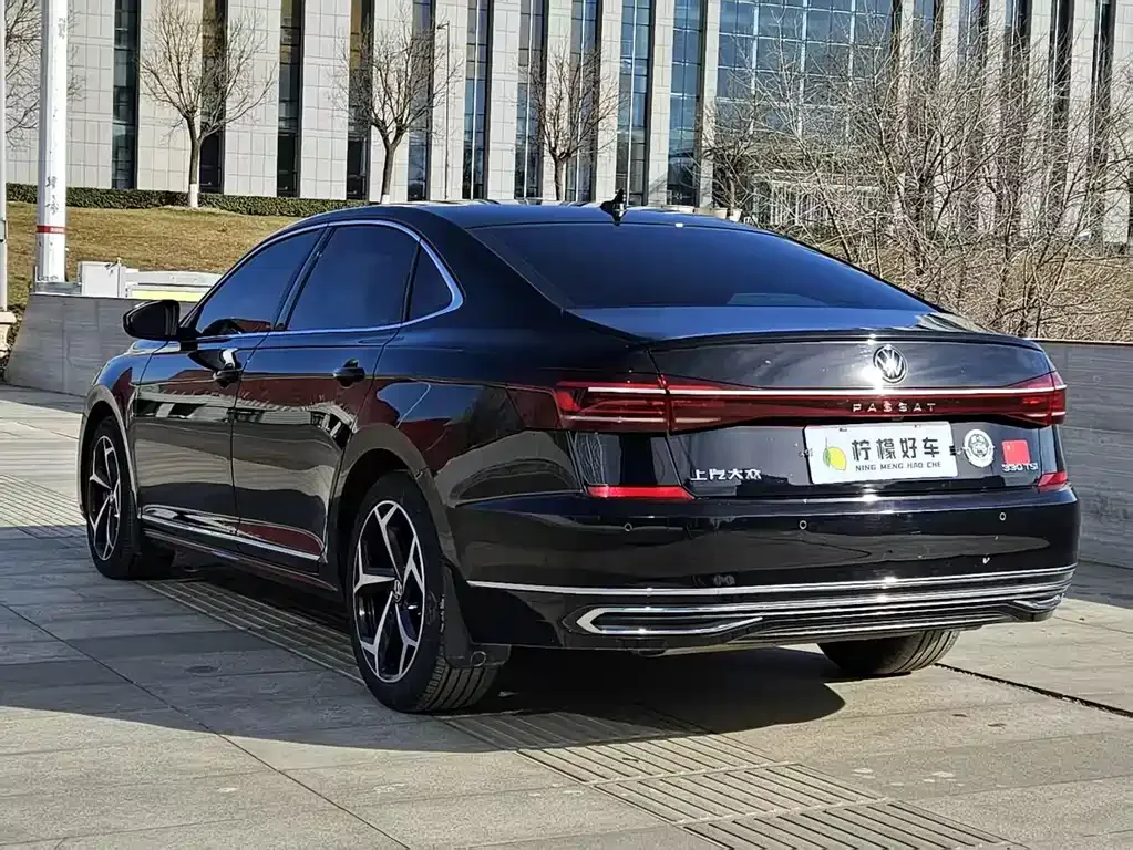 Volkswagen Passat — фото 7