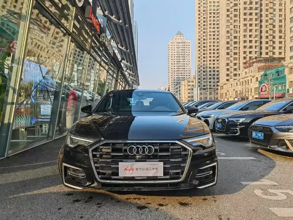 Audi A6L — фото 9