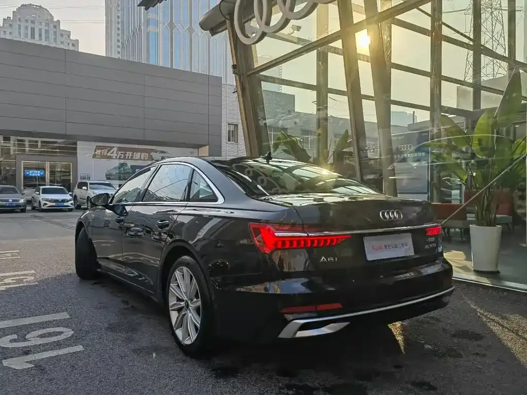 Audi A6L — фото 3