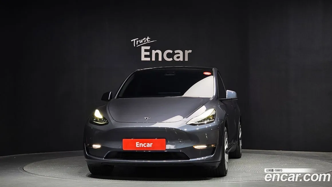 Tesla Model Y — фото 2