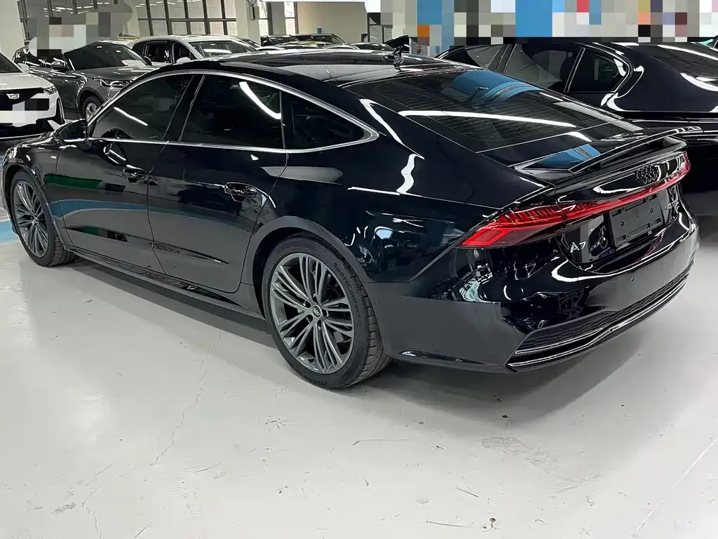 Audi A7 — фото 5