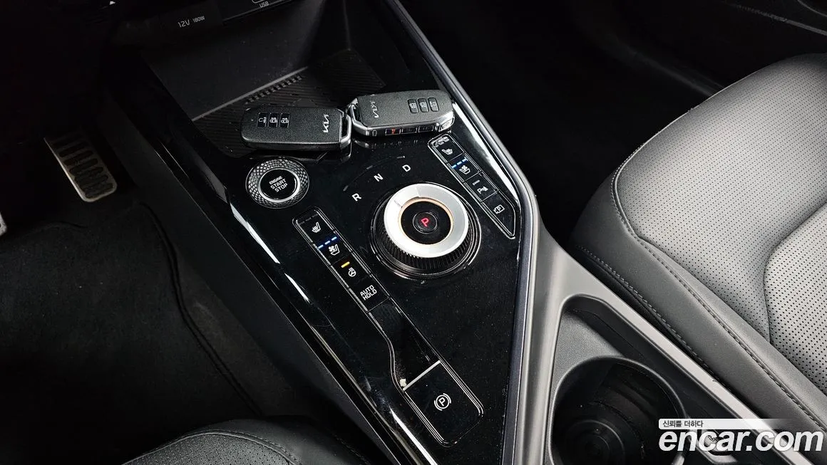 Kia Niro — фото 9