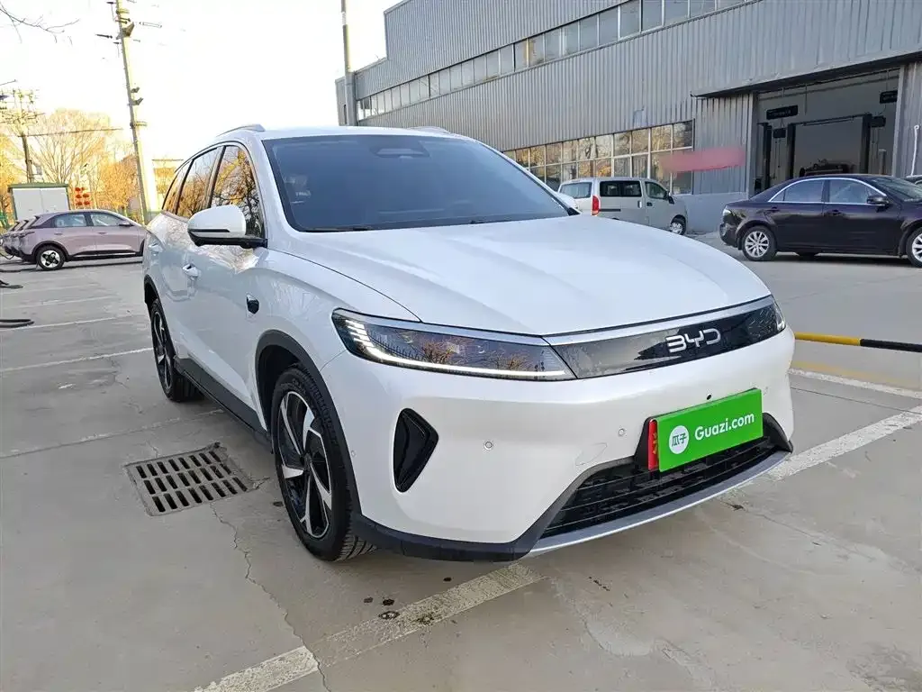 BYD Seal 05 DM-i — фото 10