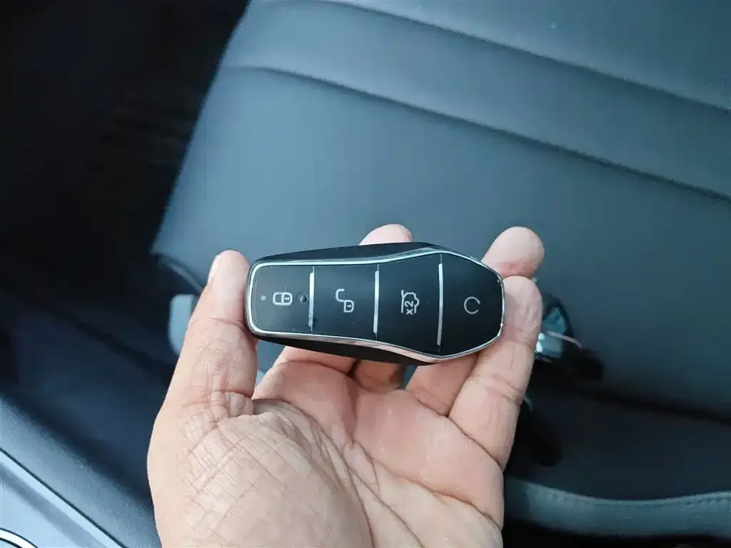 BYD Seal 05 DM-i — фото 2