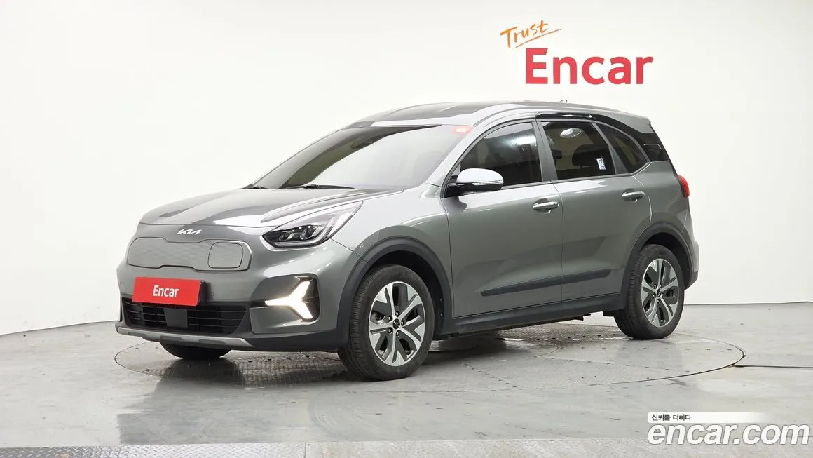 Kia Niro — фото 1