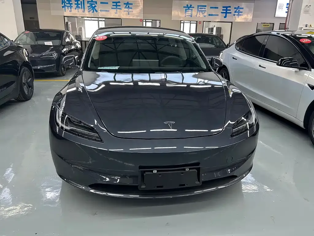 Tesla Model 3 — фото 10