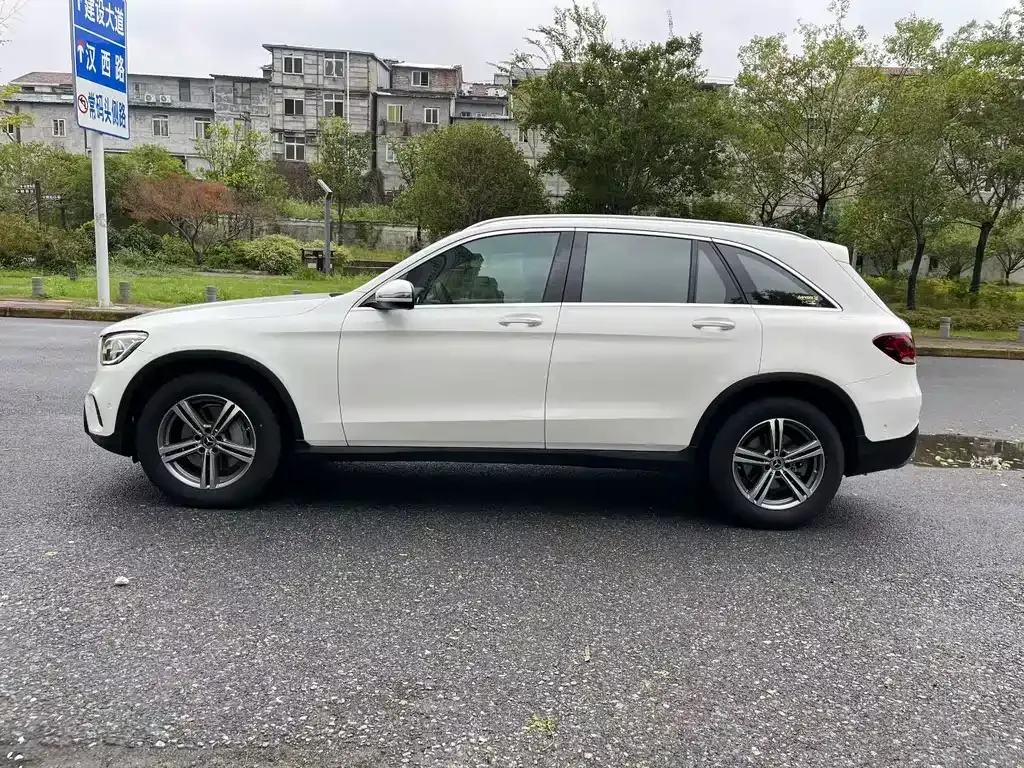 Mercedes-Benz GLC — фото 9