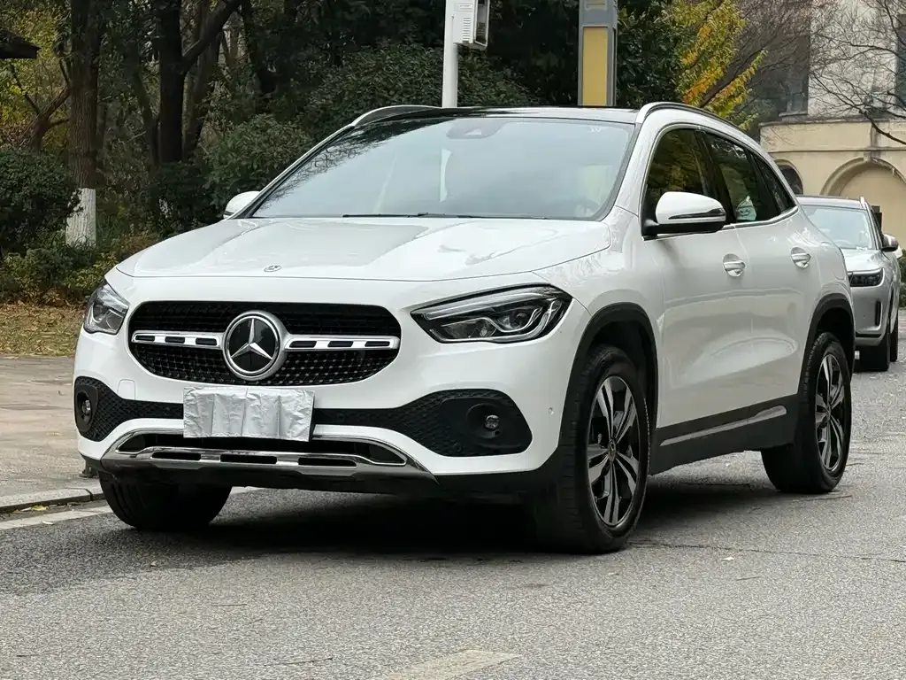 Mercedes-Benz GLA — фото 7