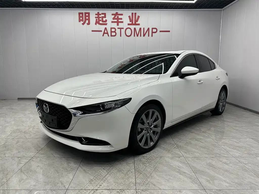 Mazda 3 Axela — фото 1