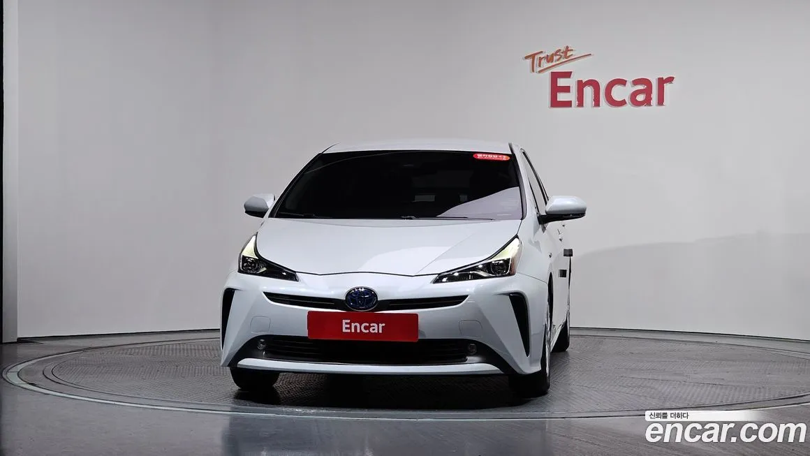 Toyota Prius — фото 6